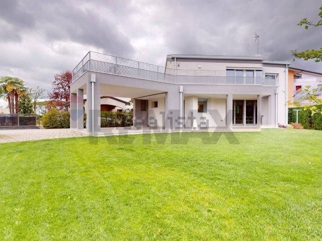 Case e ville in vendita di 160 m²