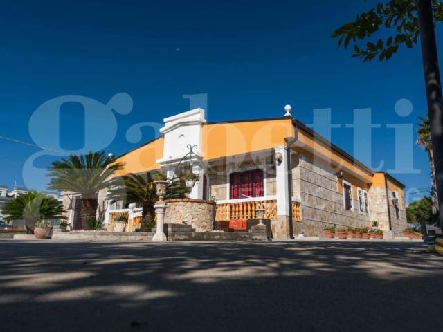 Case e ville in vendita di 160 m² in Traversa Emilia, 16