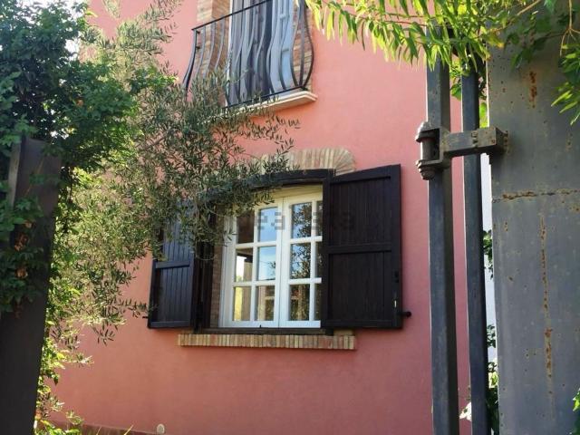 Case e ville in vendita di 160 m² in Via 1&apos  Romana