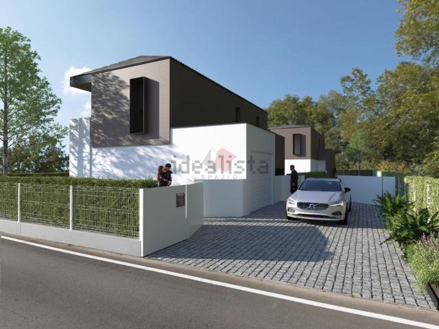Case e ville in vendita di 160 m² in Via Castellana
