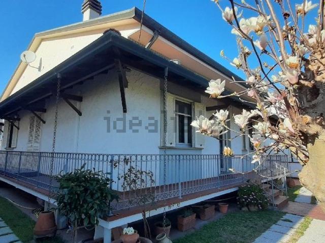 Case e ville in vendita di 160 m² in Via Brancola