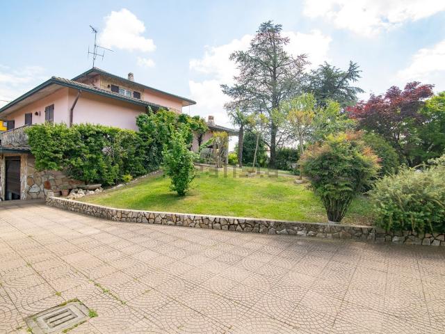 Case e ville in vendita di 160 m² in Via Brignite, 6
