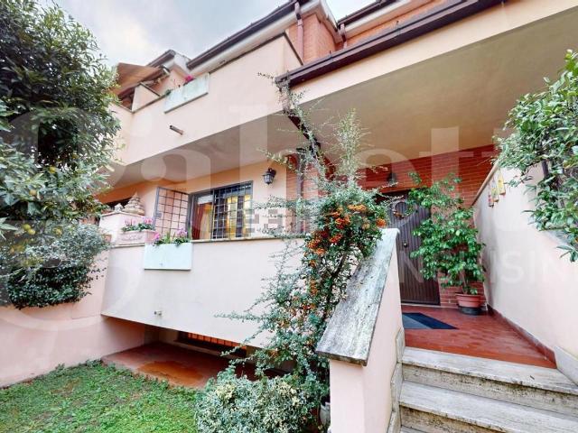 Case e ville in vendita di 160 m² in Via Giuseppe Balzaretto, 109