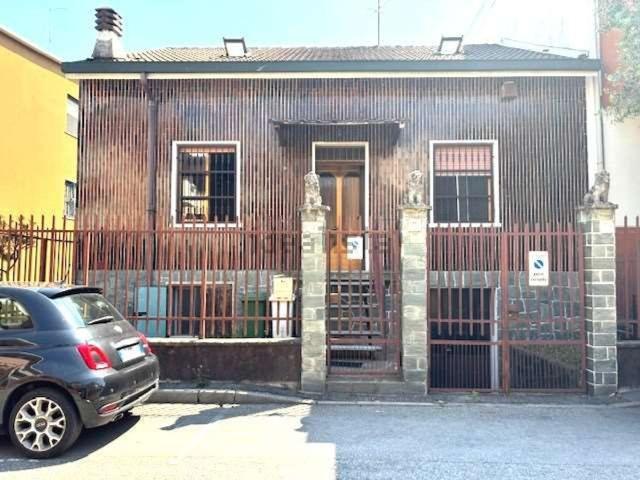 Case e ville in vendita di 160 m² in Via Giuseppe Giusti, 78