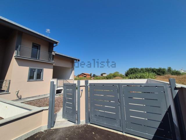 Case e ville in vendita di 160 m² in Via Giuseppe Molteni