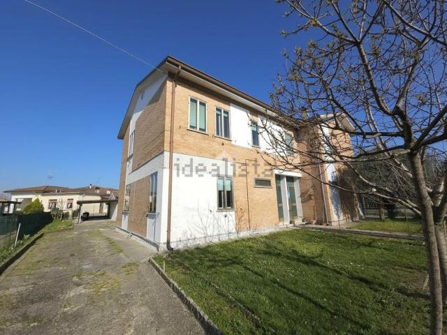 Case e ville in vendita di 160 m² in Via Giacomo Puccini, 11