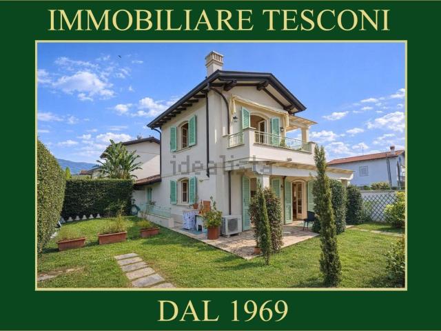 Case e ville in vendita di 160 m² in Via del Freo, 79