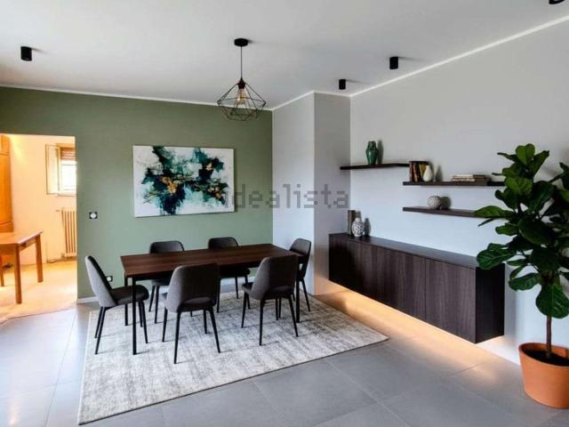 Case e ville in vendita di 200 m² in Via Liguria, 4