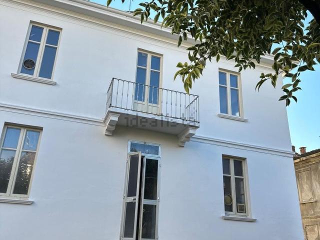 Case e ville in vendita di 160 m² in Via Nazario Sauro, 59