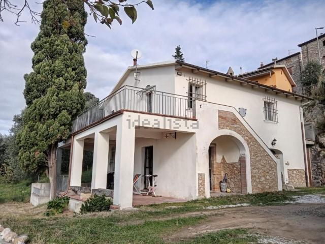 Case e ville in vendita di 160 m² in Via Sant&apos Antonio