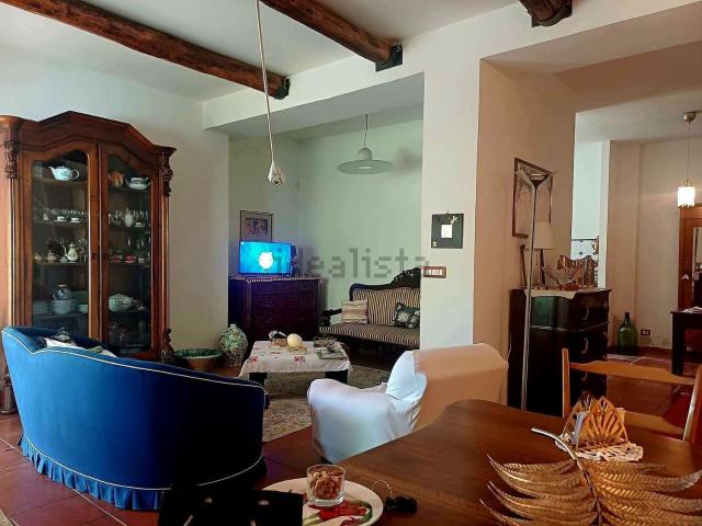 Case e ville in vendita di 160 m² in Via Serroni