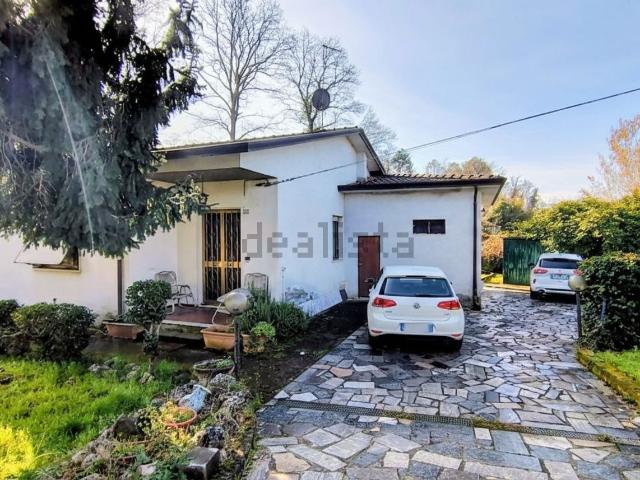 Case e ville in vendita di 160 m² in Via Palvotrisia, 111