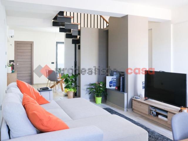 Case e ville in vendita di 160 m² in Via Rio Rosso
