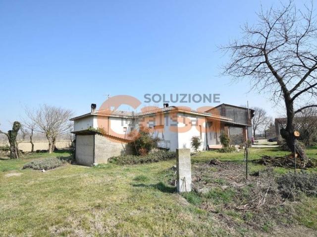 Case e ville in vendita di 160 m² in Via Vallazza