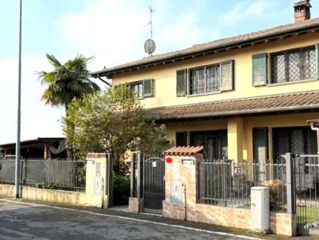 Case e ville in vendita di 160 m² in Via Vivaldi, 16