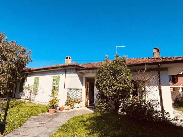 Case e ville in vendita di 160 m² in Via Zeri