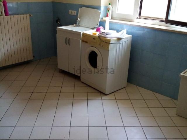Case e ville in vendita di 160 m² in Viale Fratelli Cairoli, 22