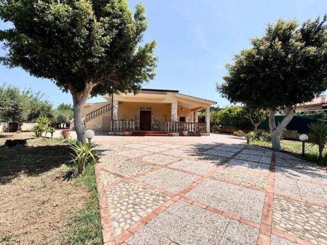 Case e ville in vendita di 160 m² in Contrada Calatubo