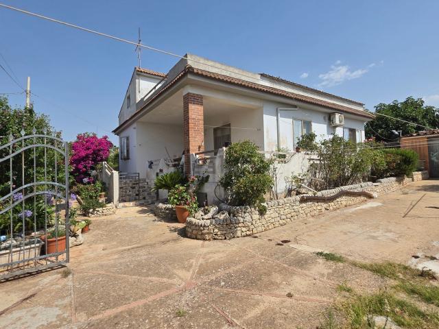 Case e ville in vendita di 160 m² in Contrada Conservatore