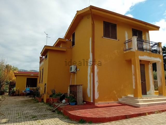 Case e ville in vendita di 160 m² in Fondo Crocco