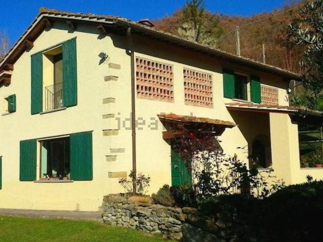 Case e ville in vendita di 160 m² in Località Rossoio