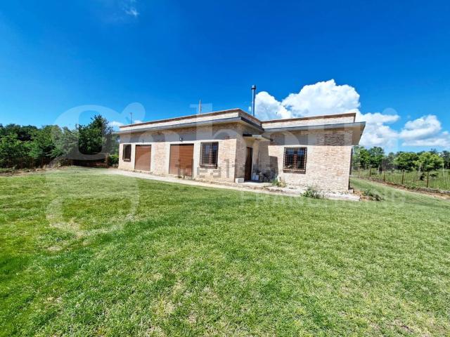 Case e ville in vendita di 160 m² in Strada Provinciale 192