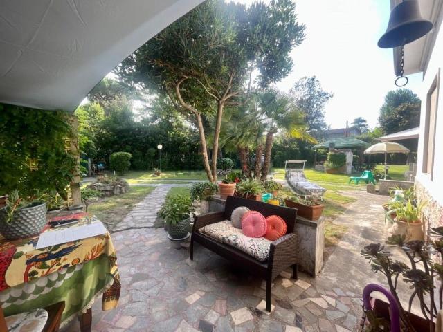 Case e ville in vendita di 161 m²