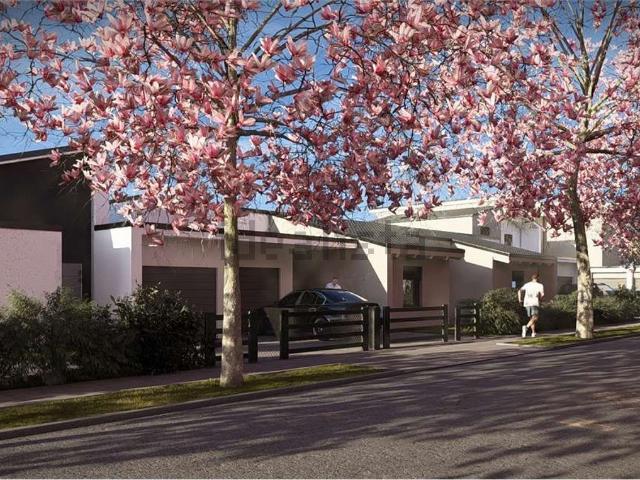 Case e ville in vendita di 161 m² in Via Emilia Ovest, 47