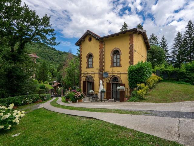 Case e ville in vendita di 1622 m² in Località Tercesi
