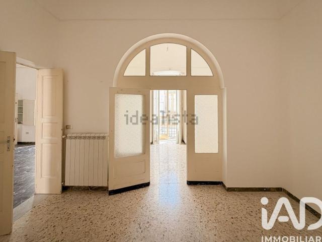 Case e ville in vendita di 162 m² in Via Antonio Marafa