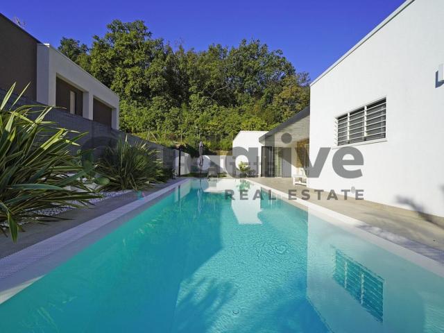 Case e ville in vendita di 162 m² in Via Vaselle