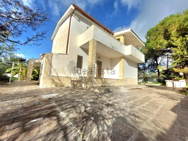 Case e ville in vendita di 162 m² in Viale degli Etruschi