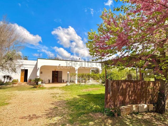 Case e ville in vendita di 162 m² in Contrada Campi