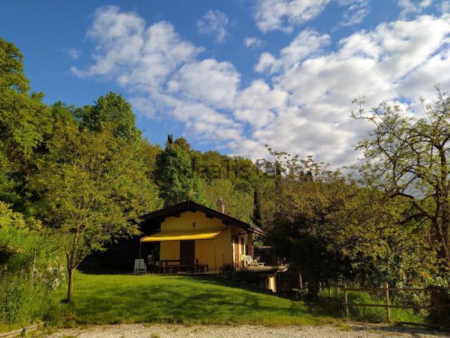 Case e ville in vendita di 163 m² in Via Guido Felli, 10