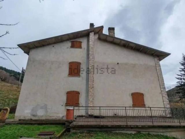 Case e ville in vendita di 163 m² in Via Milano