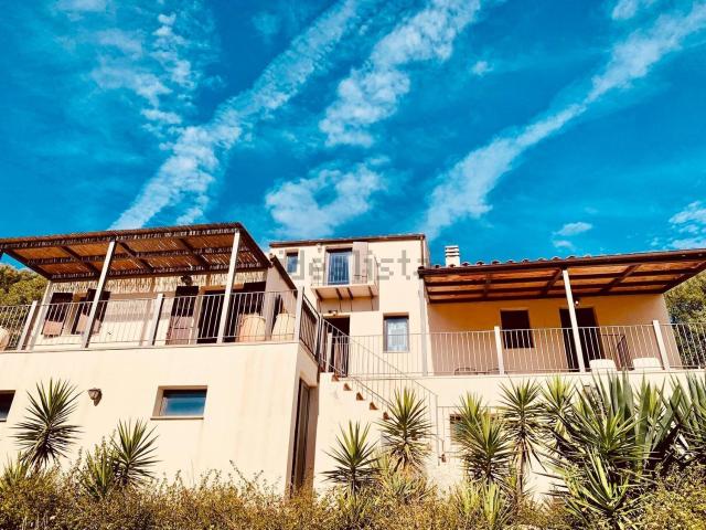 Case e ville in vendita di 163 m² in Località Rio Molas, n. SNC