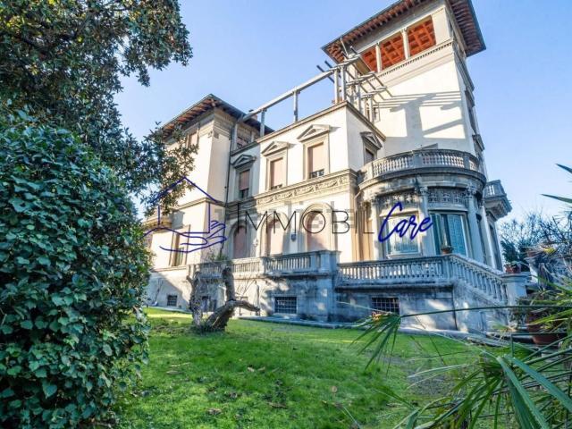 Case e ville in vendita di 1648 m² in Piazza San Paolo a Ripa D&apos Arno