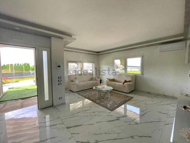 Case e ville in vendita di 164 m²