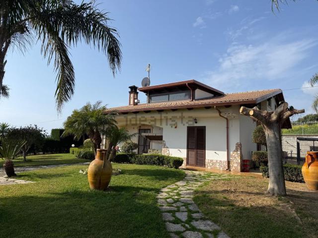 Case e ville in vendita di 164 m²