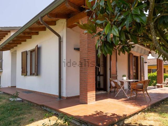 Case e ville in vendita di 164 m² in Via Tre Noci, 6