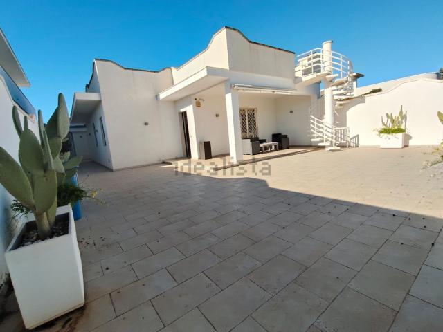 Case e ville in vendita di 165 m² in Via 23, 8