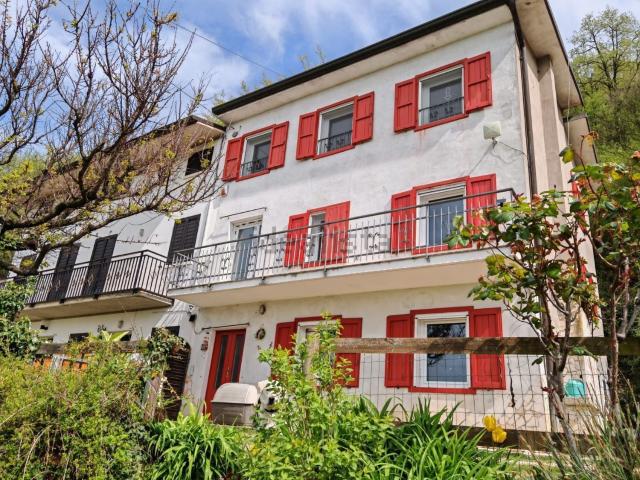 Case e ville in vendita di 165 m² in Via Gazzetto