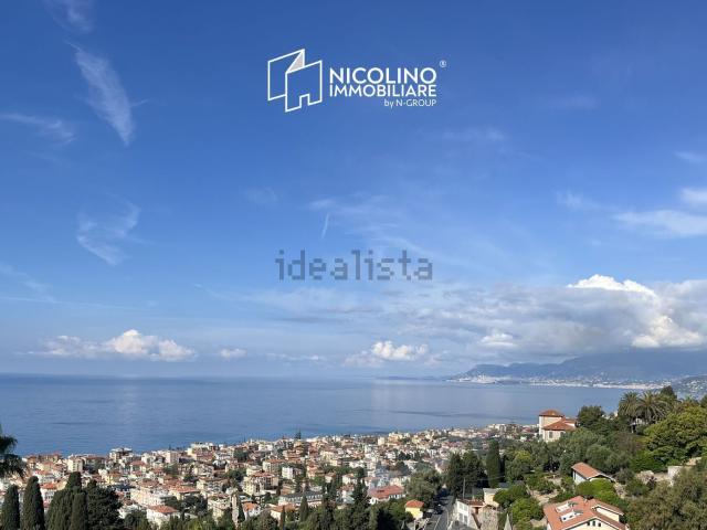 Case e ville in vendita di 165 m² in Via degli Inglesi