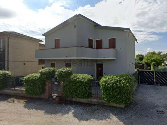 Case e ville in vendita di 165 m² in Via Motta, 9