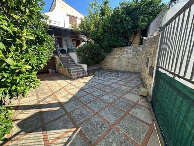 Case e ville in vendita di 165 m² in Via Santissimo Salvatore