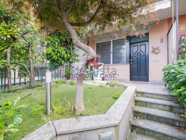 Case e ville in vendita di 165 m² in Via Privata Annibal Caro, 5