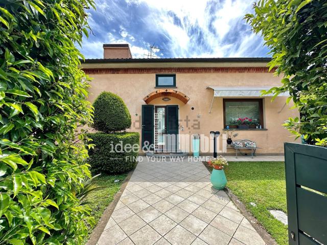 Case e ville in vendita di 165 m² in Viale Adua
