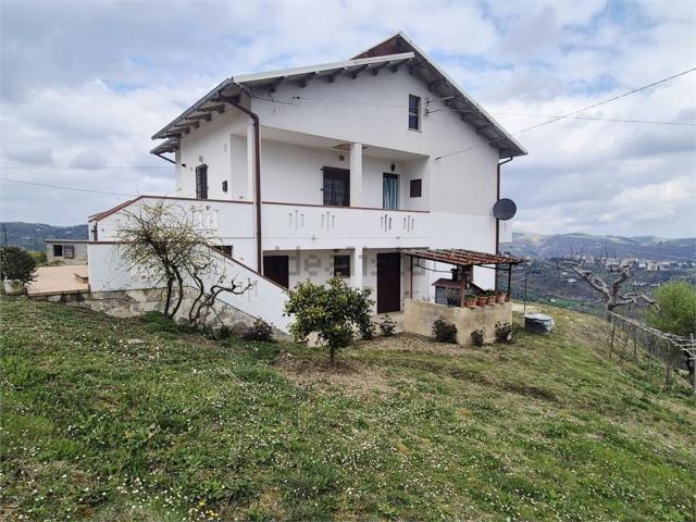 Case e ville in vendita di 165 m² in Borgo Santa Maria
