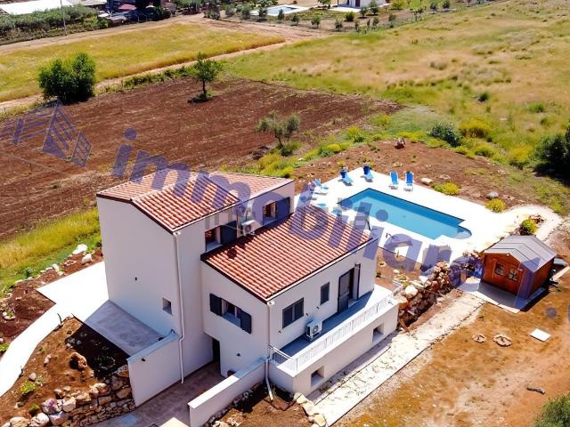Case e ville in vendita di 165 m² in Contrada Scopello, 8