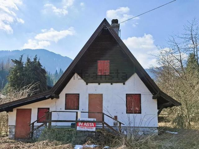 Case e ville in vendita di 1668 m² in Via Lussari